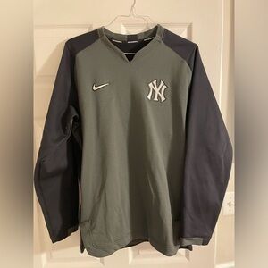Yankees Nike Pullover